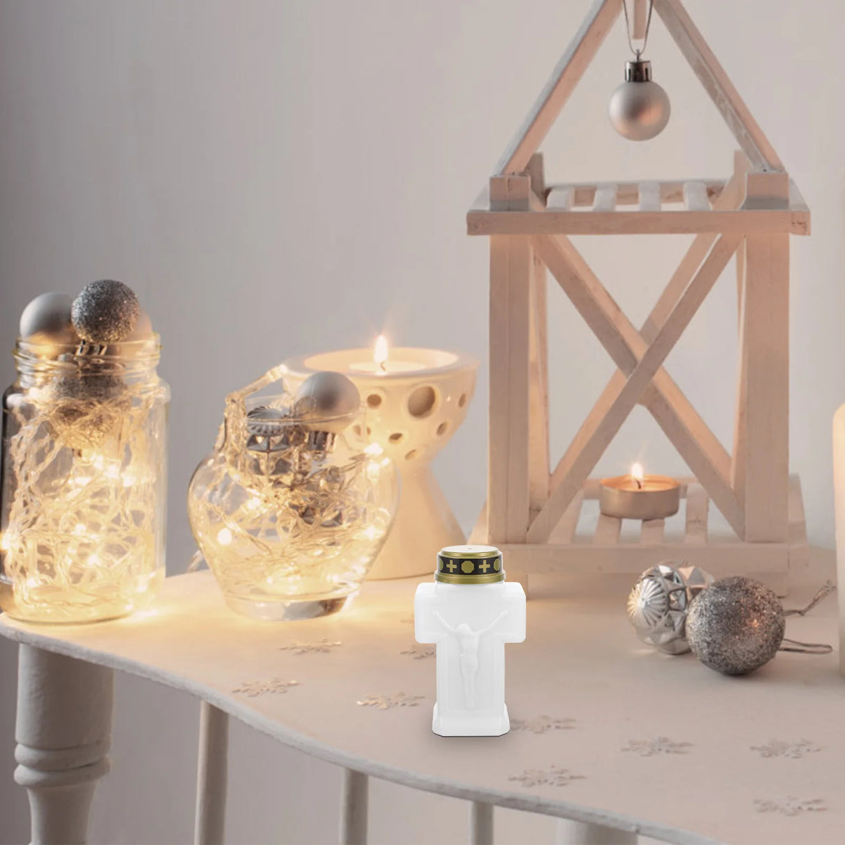 Flameless Electric Grave Light – Flickering Yellow LED | Weather-Resistant Memorial Candle