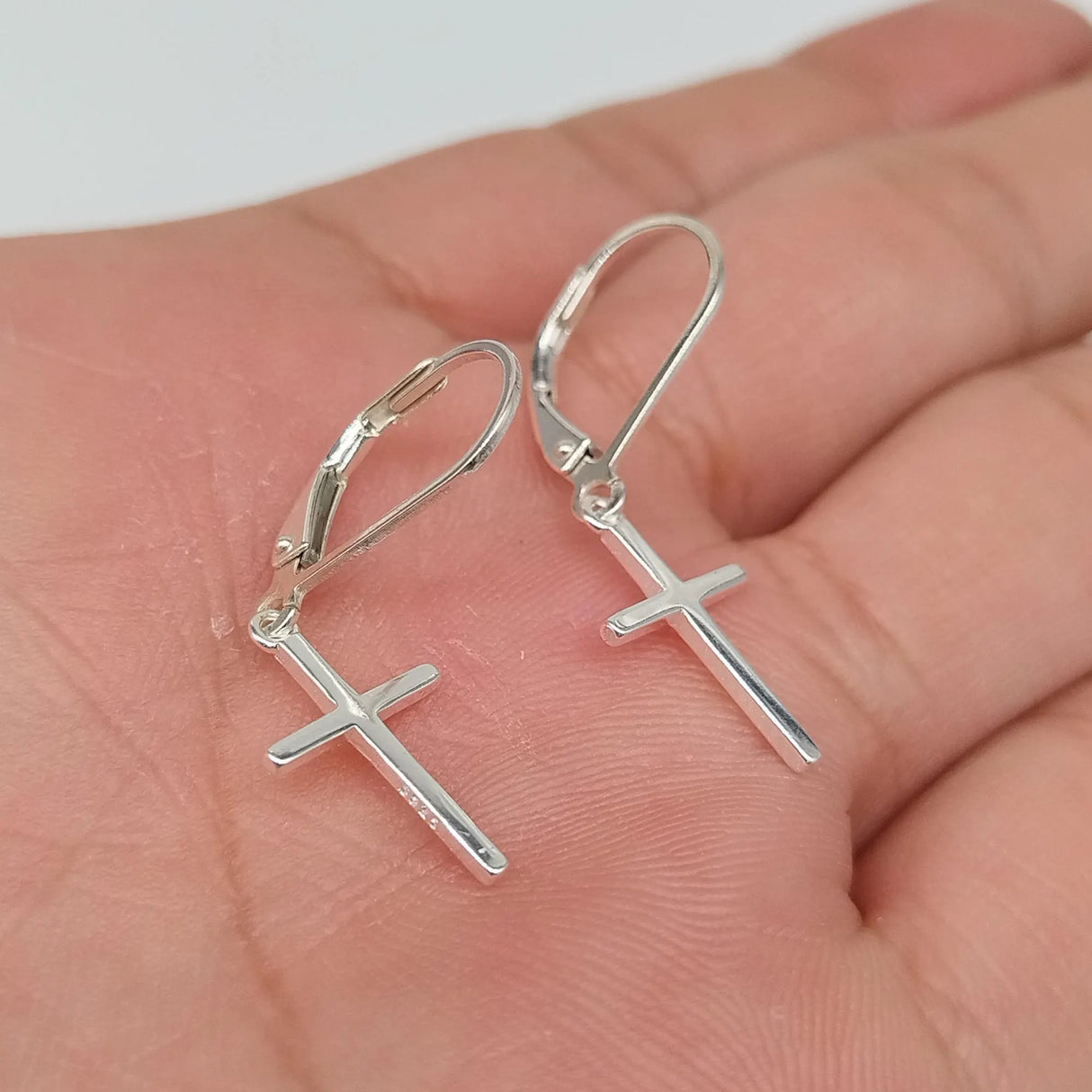 Sterling Silver Cross Earrings: 925 Silver Leverback