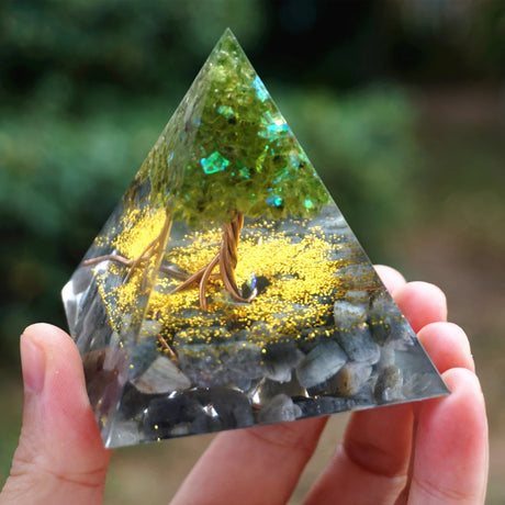 Tree of Life Orgonite Pyramide Amethyst Obsidian Stone Pyramid Crystal Healing Reiki Energy Orgone Collection