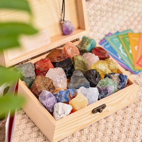 31Pcs Real Crystals and Healing Stones with Crystal Necklace, Crystals for Beginners with Guide, 21 Real Healing Chakra Stones, Rose Quartz