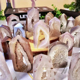 1PC Random High Quality Geode Agate Point,Natural Crystal Point,Decoration,Gemstone Jewelry,Glitter,Christmas Gift.