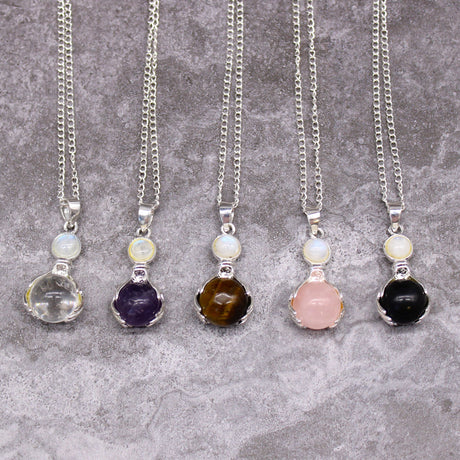 Gemstone Healing Hands Pendant – Rock Quartz
