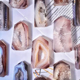 1PC Random High Quality Geode Agate Point,Natural Crystal Point,Decoration,Gemstone Jewelry,Glitter,Christmas Gift.