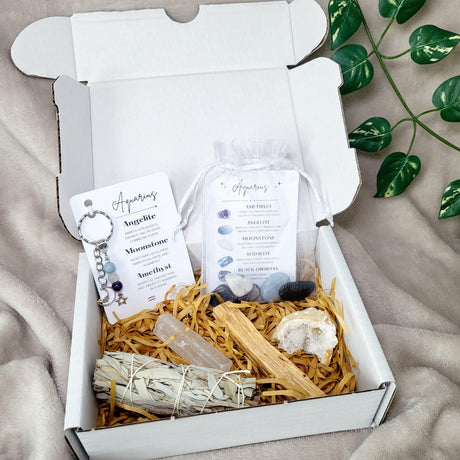 Aquarius Zodiac Crystal Gift Box, Gemstones, Smudge Kit & Keyring