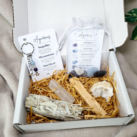 Aquarius Zodiac Crystal Gift Box, Gemstones, Smudge Kit & Keyring